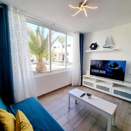 Norma 8 Playa Roca Costa Teguise