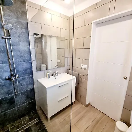 Norma 8 Playa Roca *