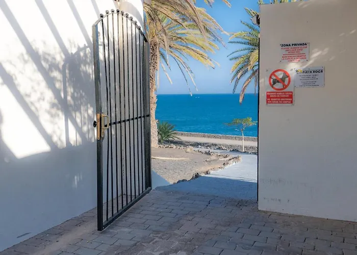 Norma 8 Playa Roca *